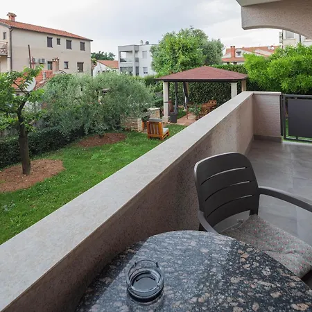 Apartments Bozena Porec Exterior photo
